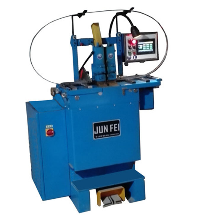 Understanding the problem of band sawing machine is the first step to use it reasonably
